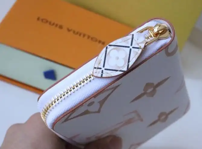 LV Wallets 4178G-0089