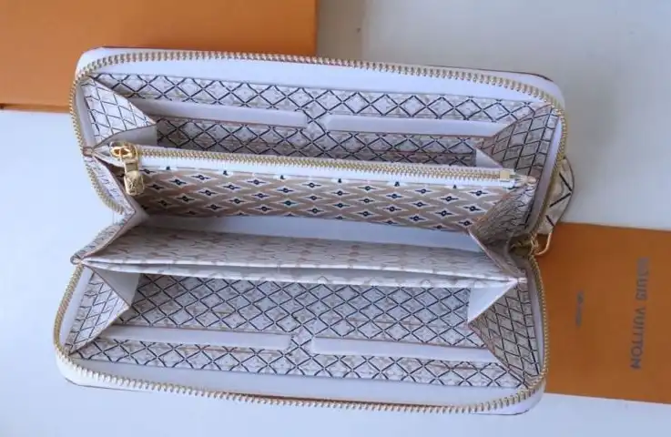 LV Wallets 4178G-0089
