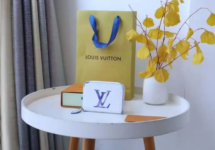 LV Wallets 4178G-0091