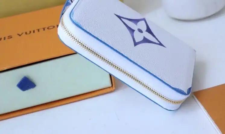 LV Wallets 4178G-0091