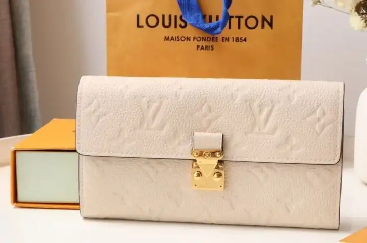 LV Wallets 4178G-0093