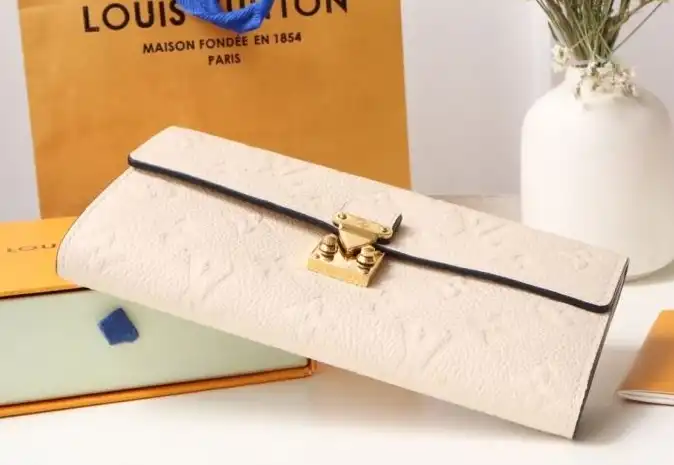 LV Wallets 4178G-0093