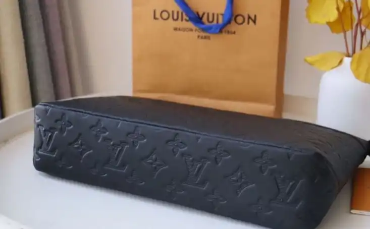 LV Clutch Bags 4178G-0094