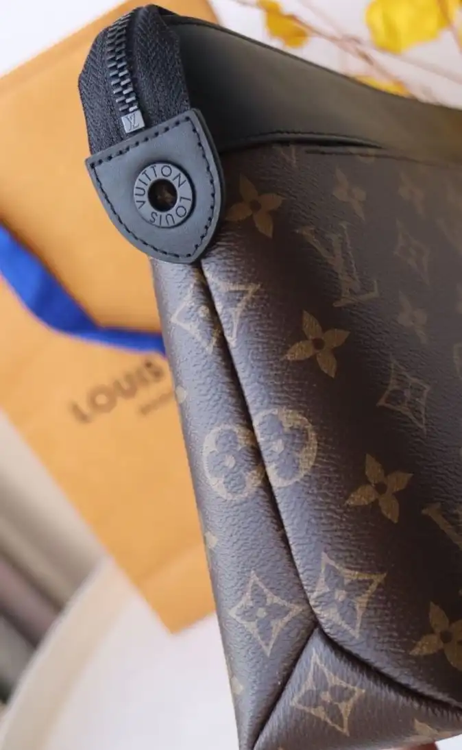 LV Clutch Bags 4178G-0097