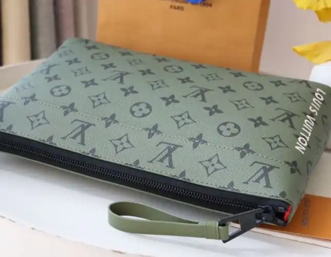 LV Clutch Bags 4178G-0098