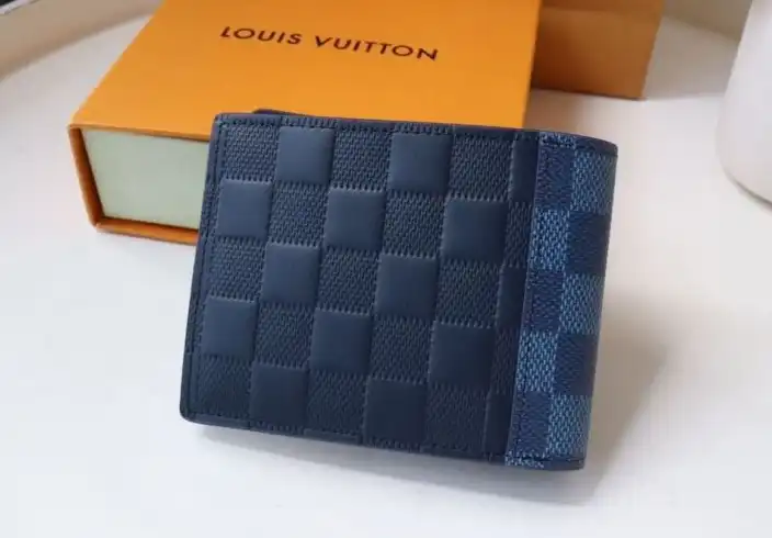 LV Wallets 4178G-0101