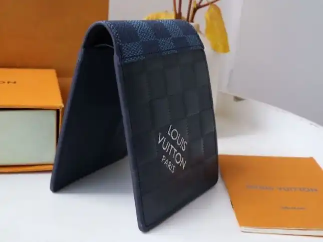 LV Wallets 4178G-0101