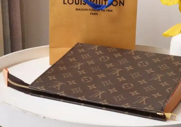 LV Clutch Bags 4178G-0102