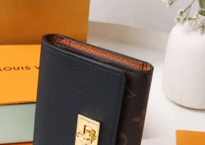 LV Wallets 4178G-0103