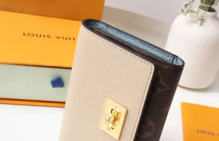 LV Wallets 4178G-0104