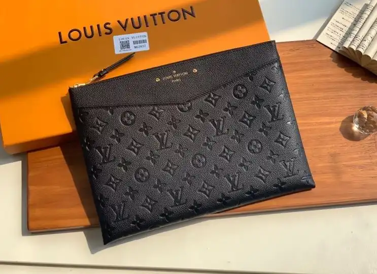 LV Clutch Bags 4178G-0105