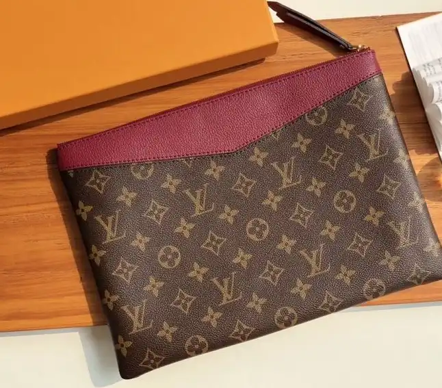 LV Clutch Bags 4178G-0107