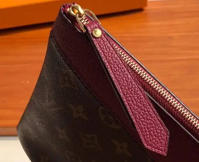 LV Clutch Bags 4178G-0107
