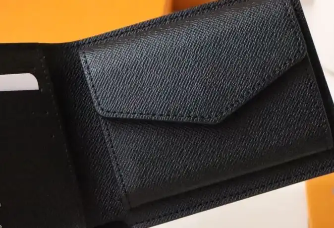 LV Wallets 4178G-0117