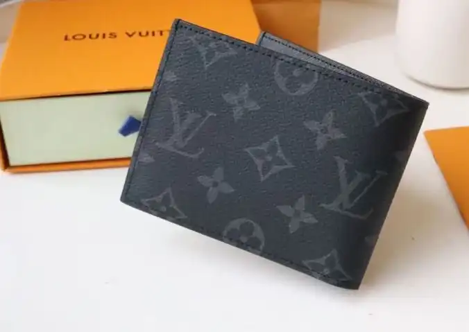 LV Wallets 4178G-0118