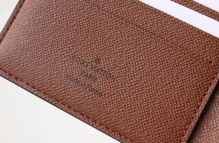 LV Wallets 4178G-0119