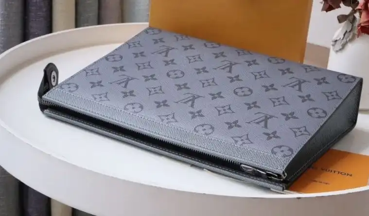 LV Clutch Bags 4178G-0120