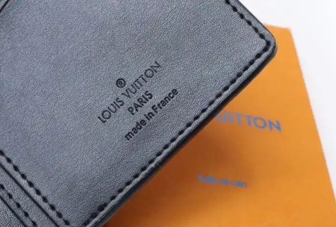 LV Wallets 4178G-0121
