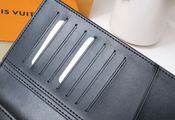 LV Wallets 4178G-0121
