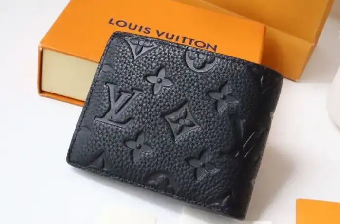 LV Wallets 4178G-0122