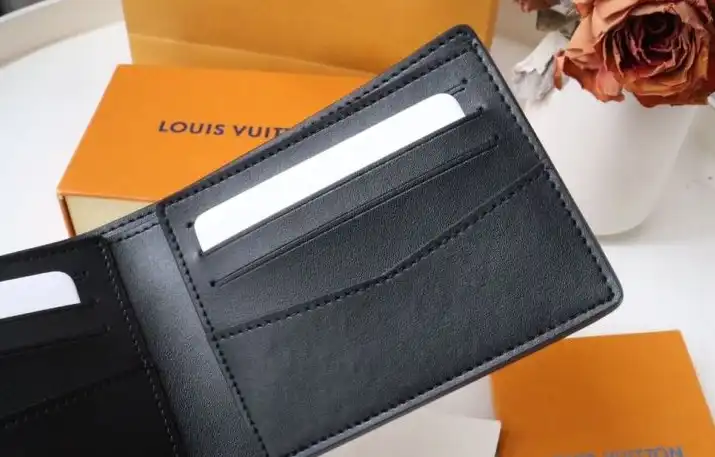 LV Wallets 4178G-0122