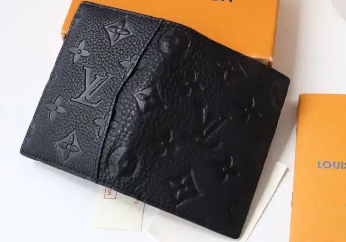 LV Wallets 4178G-0123