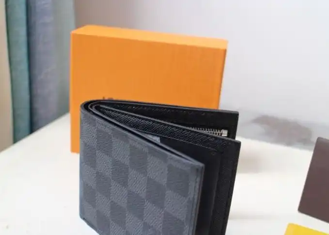 LV Wallets 4178G-0125