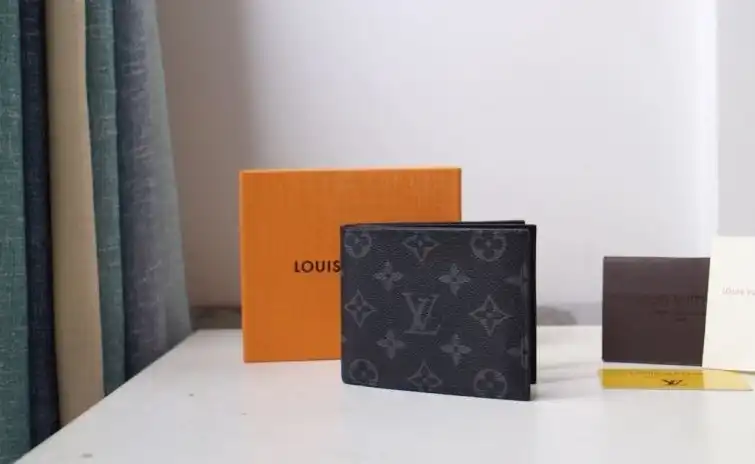 LV Wallets 4178G-0127
