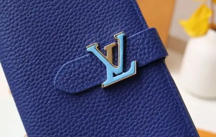 LV Wallets 4178G-0140
