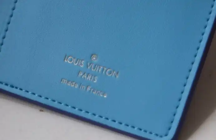 LV Wallets 4178G-0140