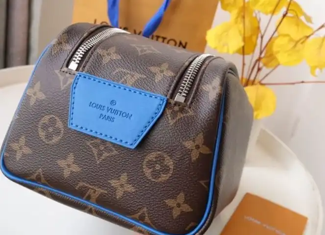 LV Cosmetic Bags 4178G-0142