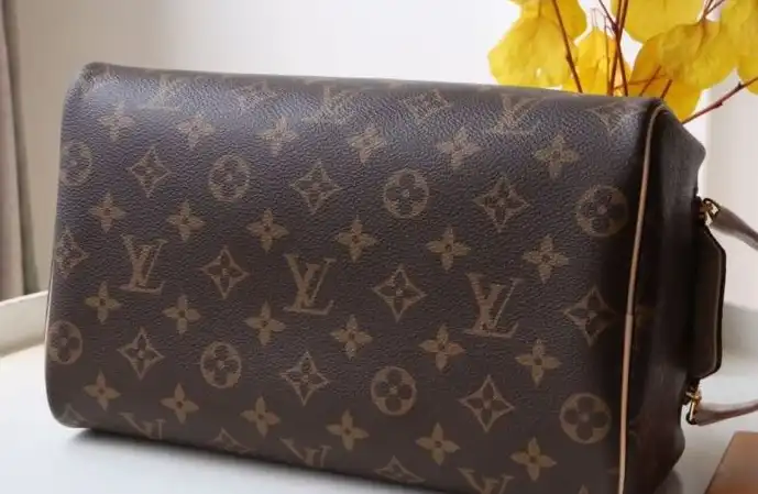LV Cosmetic Bags 4178G-0144