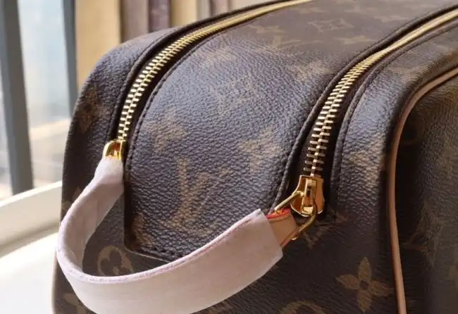 LV Cosmetic Bags 4178G-0144