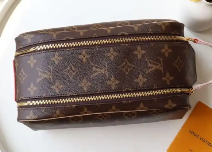 LV Cosmetic Bags 4178G-0144