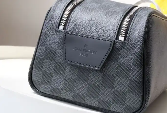 LV Cosmetic Bags 4178G-0145