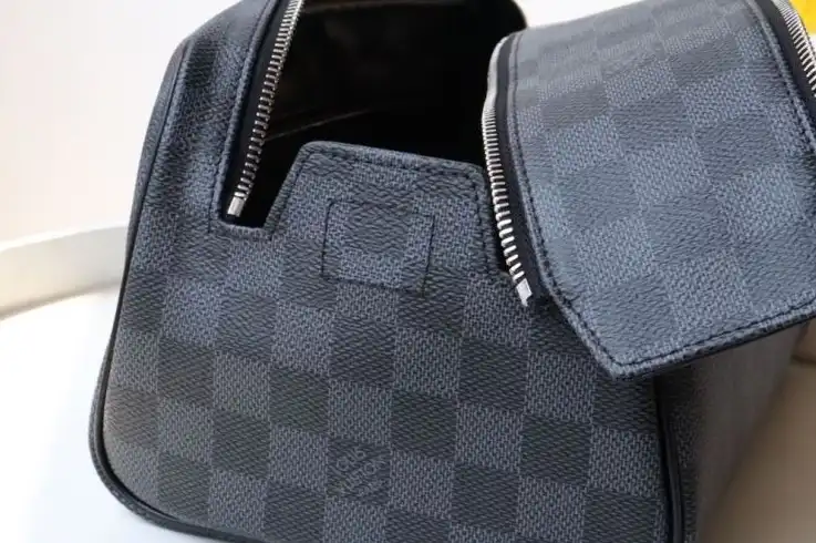 LV Cosmetic Bags 4178G-0145