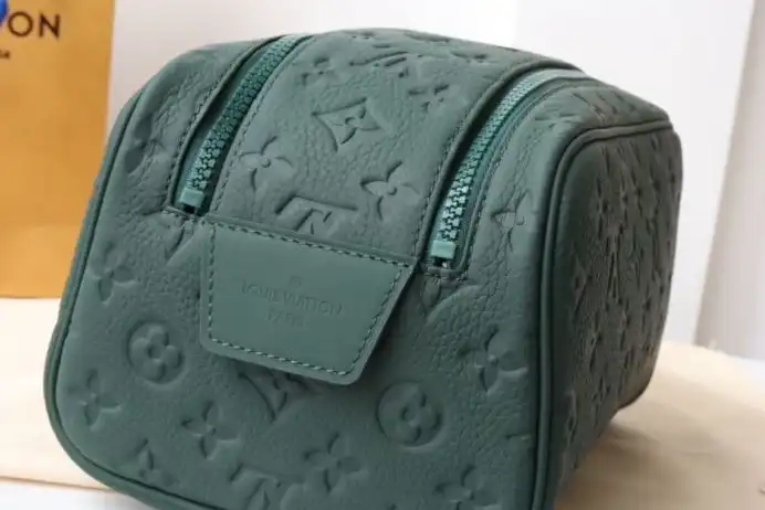 LV Cosmetic Bags 4178G-0148