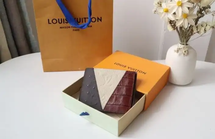 LV Wallets 4178G-0150
