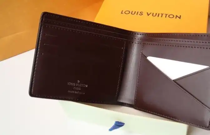 LV Wallets 4178G-0150