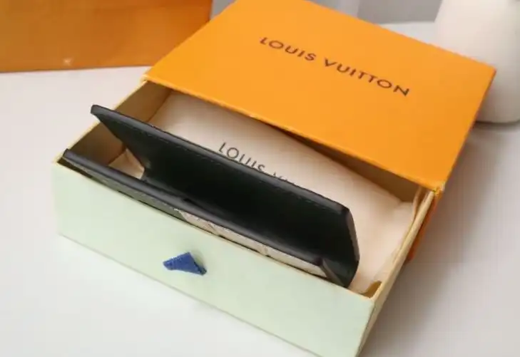 LV Wallets 4178G-0151