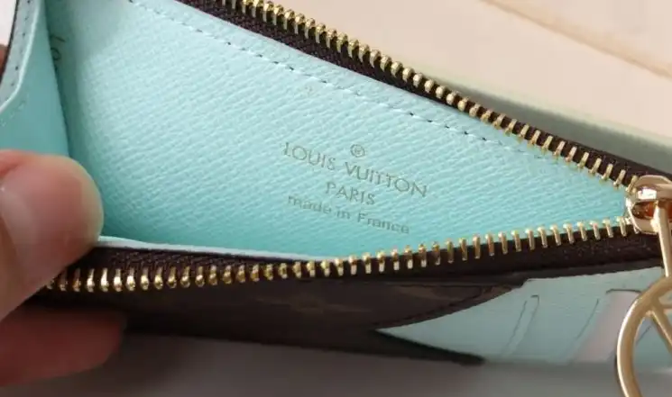 LV Wallets 4178G-0154