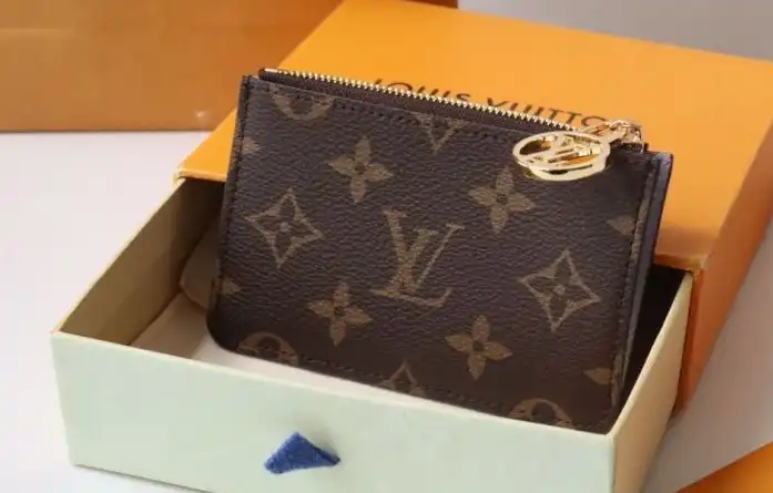 LV Wallets 4178G-0155