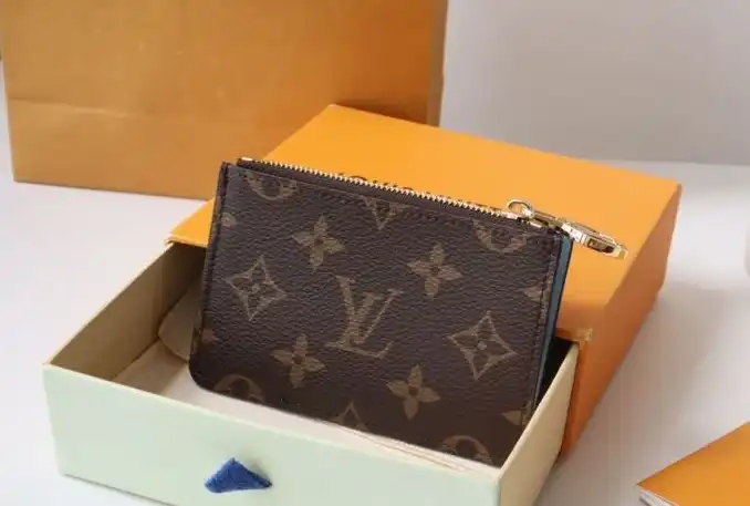 LV Wallets 4178G-0156