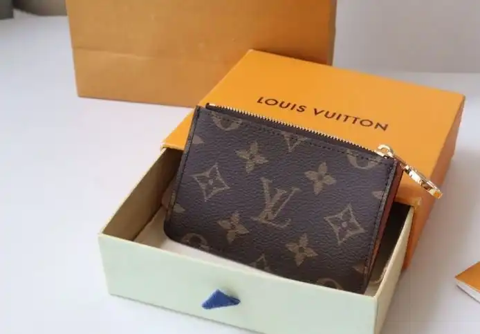 LV Wallets 4178G-0157
