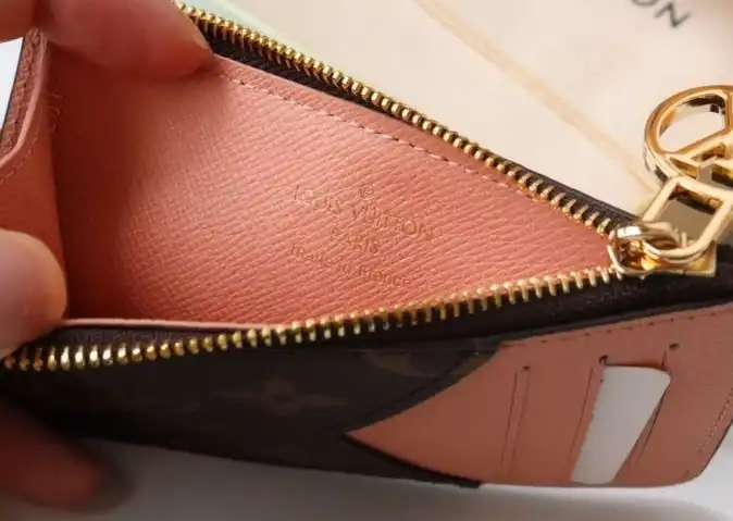 LV Wallets 4178G-0157