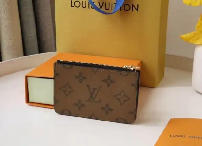 LV Wallets 4178G-0158