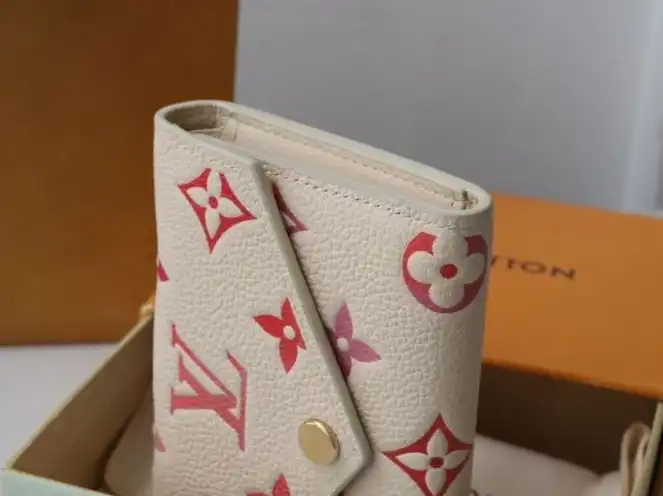 LV Wallets 4178G-0159