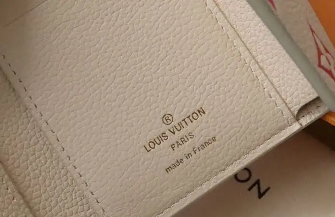 LV Wallets 4178G-0159
