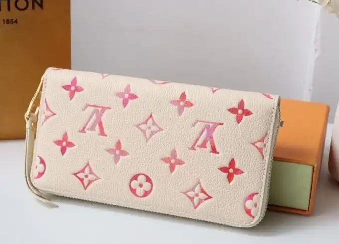 LV Wallets 4178G-0160