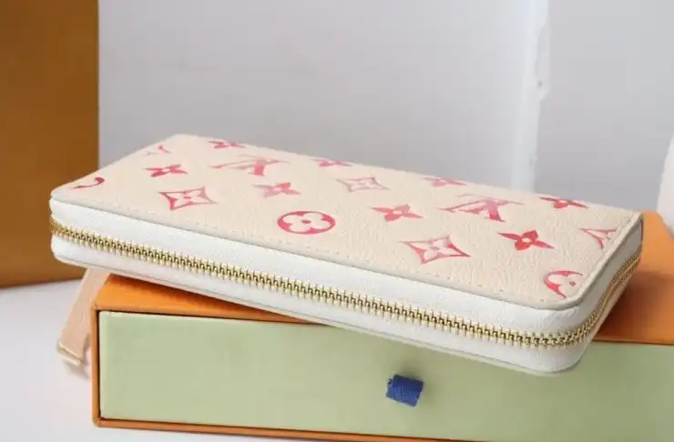 LV Wallets 4178G-0160